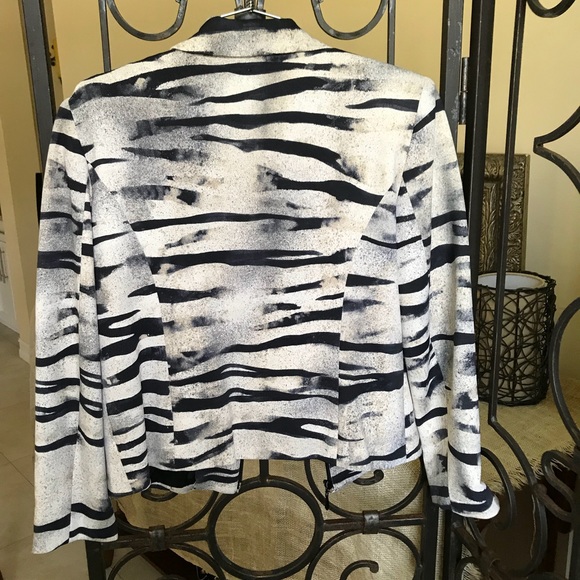 Jacket - Picture 3 of 4